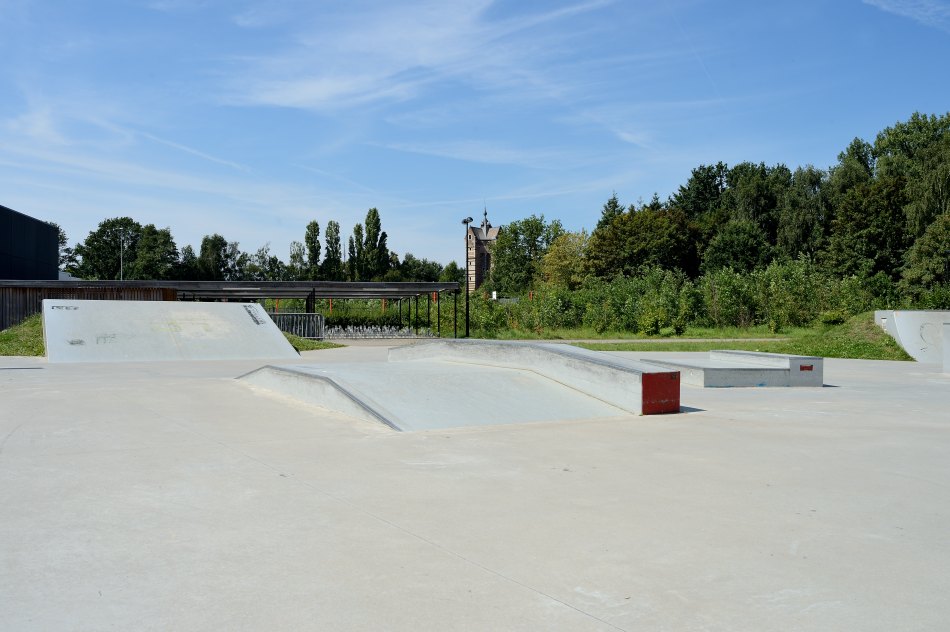 Rotselaar Sportoase De Toren skatepark