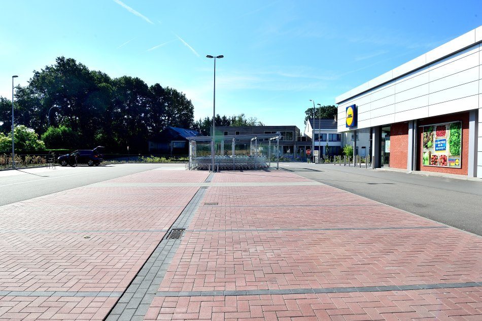 As Lidl parking